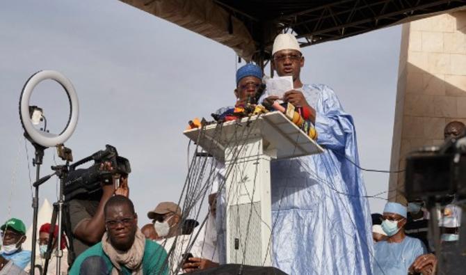 Choguel Maïga, prononce un discours devant la foule sur la place de l'indépendance de Bamako le 4 juin 2021 (Photo, AFP)