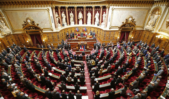 Projet de loi climat: le Sénat veut mettre sa patte verte