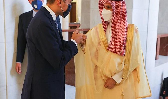 Le ministre saoudien des Affaires étrangères, le prince Faisal ben Farhan, rencontre son homologue italien Luigi Di Maio à Rome (SPA) 