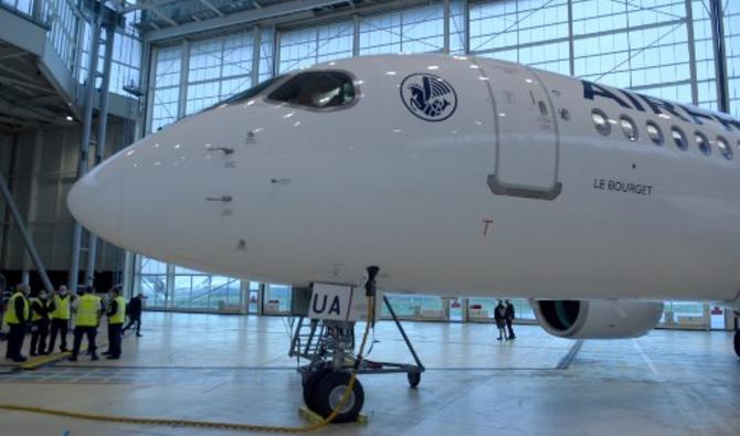 Le premier A220, baptisé «Le Bourget», dans les locaux d'Air France à l'aéroport de Roissy-Charles-de-Gaulle, le 29 septembre 2021 (Photo, AFP)