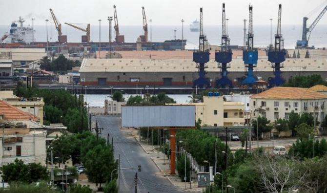 Cette photo prise le 9 octobre 2021 montre une vue élevée du port d'expédition du Soudan le long de la mer Rouge dans le nord-est du pays (Photo, AFP)