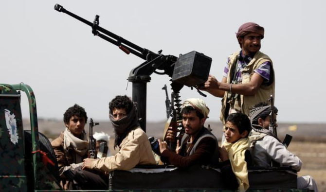 Des membres de la milice houthie soutenue par l'Iran qui a encerclé le district d'Abedia pendant plus de trois semaines, sur le champ de bataille de la province yéménite de Marib (Reuters/Fichier Photos) 