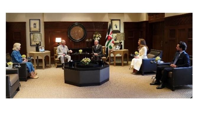 Le prince Charles et son épouse Camilla ont été reçus au palais royal par Abdallah II de Jordanie et son épouse la reine Rania. (Photo, AFP)