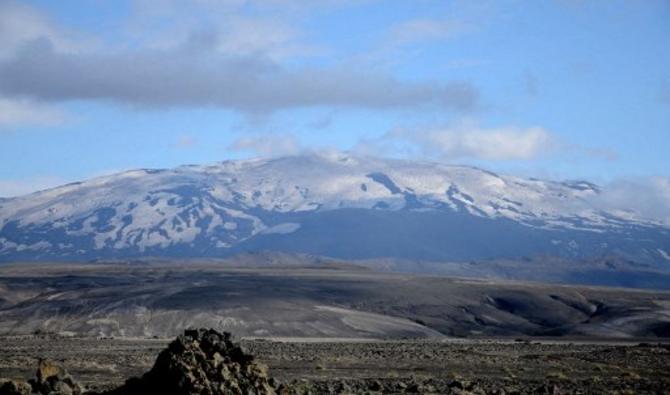 Le volcan Helka, à environ 110 kilomètres (70 miles) à l'est de Reykjavik,  le 7 juillet 2011 (Photo, AFP)