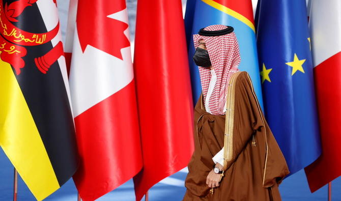 Le ministre saoudien des Affaires étrangères le prince Faisal ben Farhane al Saud à son arrivée au sommet des dirigeants du G20 à Rome, Italie, le 30 octobre 2021. (Reuters) 