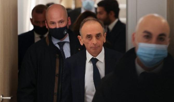 Le polémiste d'extrême droite Eric Zemmour avait officialisé sa candidature à la présidentielle mardi dans une vidéo postée sur sa chaîne YouTube, qui comptabilisait jeudi presque 2,5 millions de vues. (Photo, AFP)