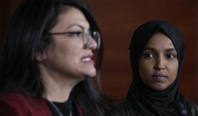 Les représentantes Rachida Tlaib, à gauche, et Ilhan Omar ont toutes deux voté contre le financement de l’Iron Dome. (Photo, AFP) 