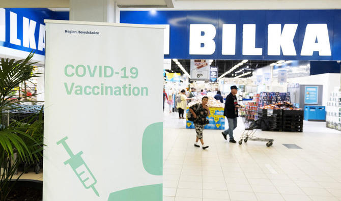 Dimanche, 2 471 cas d'Omicron avaient été répertoriés dans le royaume scandinave de 5,8 millions d'habitants, où 80,6% des plus de cinq ans ont déjà reçu deux doses de vaccins. (Photo, AFP)