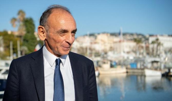 Le candidat à la présidentielle Eric Zemmour pose à Cannes, sur la Côte d'Azur, le 22 janvier 2022. (Photo, AFP)