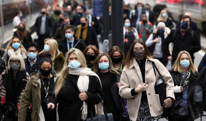 Vivre avec la Covid-19 doit être guidé par la science, non par la politique