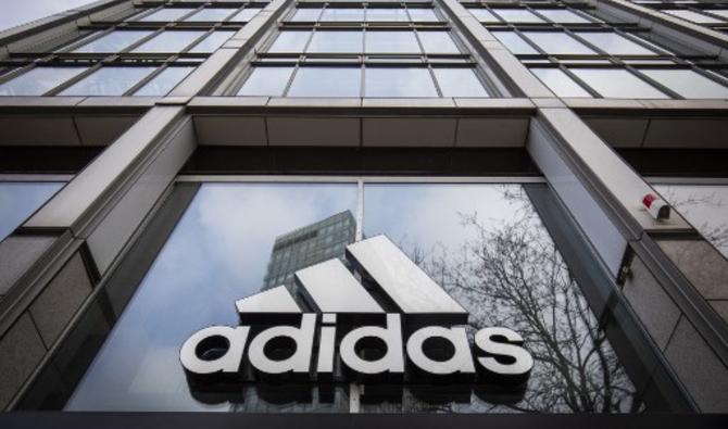 Le géant mondial de l'équipement sportif Adidas a suspendu son partenariat avec la Fédération russe de football. (Photo, AFP)
