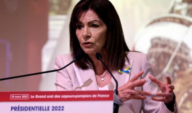 Anne Hidalgo, maire de Paris et candidate à la présidentielle du PS, lors de son discours devant la Fédération nationale des sapeurs-pompiers de France (FNSPF) , à Paris le 10 mars 2022. (Photo, AFP)