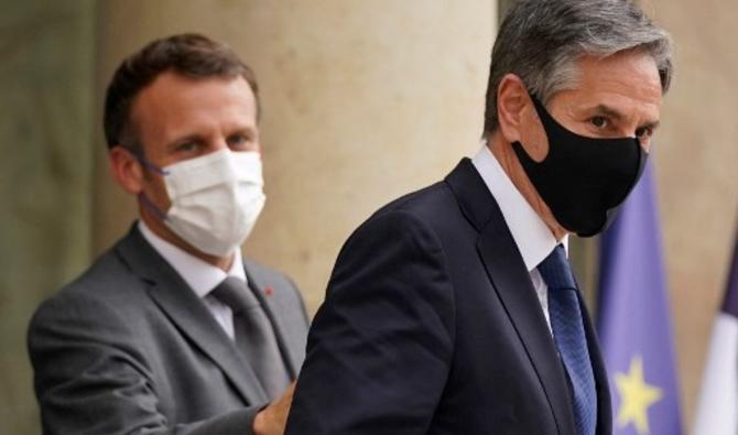 Le secrétaire d'État américain Antony Blinken (à droite) et le président français Emmanuel Macron (à gauche) à l'Elysée, à Paris, le 25 juin 2021. (Photo, AFP)