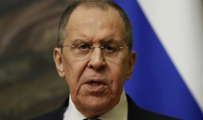 Le ministre russe des Affaires étrangères Sergueï Lavrov assiste à une conférence de presse conjointe avec son homologue érythréen à la suite de leurs entretiens à Moscou, le 27 avril 2022. (Photo, AFP)