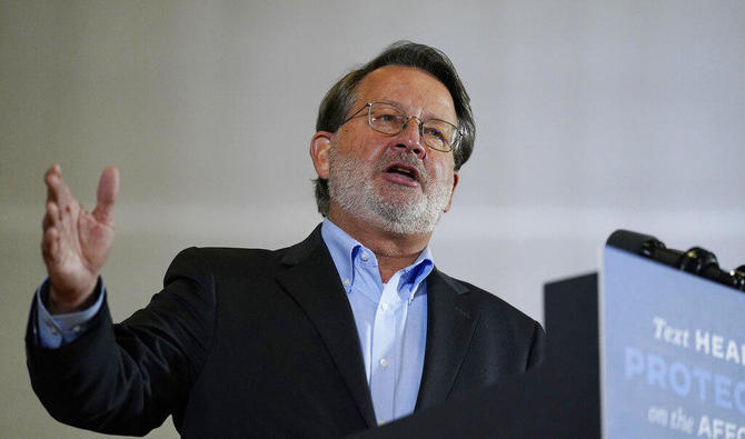 Le sénateur démocrate du Michigan, Gary Peters, est président du comité de la Sécurité intérieure et des affaires gouvernementales du Sénat américain. (Photo AP) 