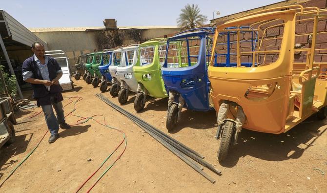 In Sudan, i tuk-tuk elettrici fanno sbattere gli ingressi