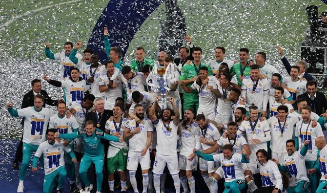 Football : le trophée de la Ligue des Champions à La Réunion