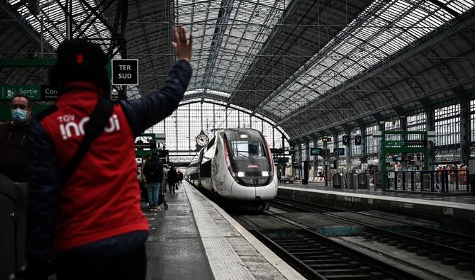 Les rails sont particulièrement sensibles en période de canicule, d'autant qu'ils accumulent la chaleur. Si la température extérieure est de 37°C, celle d'un rail peut dépasser les 55°C et même atteindre 70°C en plein cagnard. (Photo, AFP)