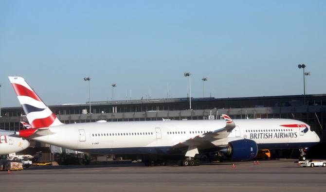 Un Boeing 787 de British Airways est aperçu à la porte de l'aéroport international Dulles de Washington à Dulles, en Virginie, le 2 mars 2021. (Photo, AFP)