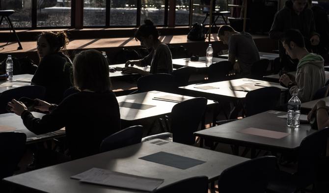 Dans l'académie de Versailles, un peu plus de 900 candidats ont été admis pour 1 600 postes mis au concours. (Photo, AFP)