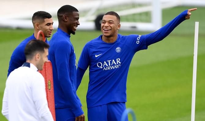 Mbappé souhaite pouvoir garder le choix des marques auxquelles son image est associée. En outre, étant une des grandes vedettes de l'équipe de France, il est toujours très sollicité par les partenaires lors des opérations publicitaires. (Photo, AFP)