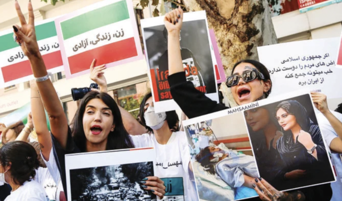 Teheran står overfor internasjonal isolasjon ettersom protester sprer seg til utlandet