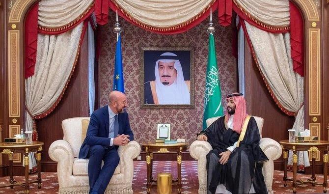 Le prince héritier saoudien, Mohammed ben Salmane, s’est entretenu mardi avec le président du Conseil européen, Charles Michel. (SPA)
