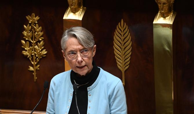 La Première ministre française Elisabeth Borne prononce un discours lors d'une session de questions au gouvernement à l'Assemblée nationale à Paris, le 3 octobre 2022. (Photo, AFP)