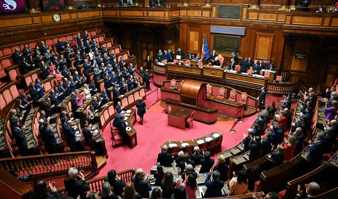 Les membres du Sénat italien attendent le début du vote pour le nouveau président du Sénat après les élections générales, le 13 octobre 2022. (Photo, AFP)