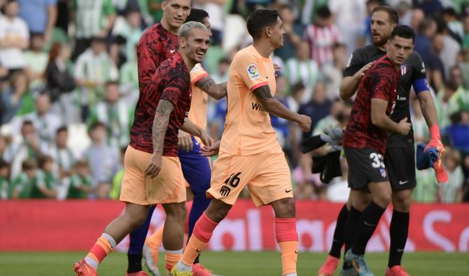 Grâce à un doublé d'Antoine Griezmann, l'Atlético Madrid a dominé le Betis Séville 2-1 dimanche pour la 11e journée de Liga. (Photo, AFP)