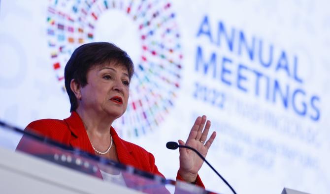 La directrice générale du FMI, Kristalina Georgieva, prend la parole lors d'une conférence de presse le quatrième jour des assemblées annuelles du FMI et de la Banque mondiale au siège du Fonds monétaire international (FMI) le 13 octobre 2022 à Washington, DC. (Photo, AFP)