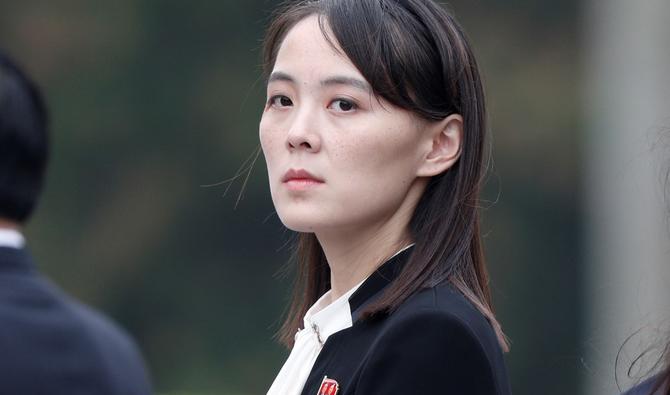 Dans cette photo d'archive prise le 2 mars 2019, Kim Yo Jong, sœur du dirigeant nord-coréen Kim Jong Un, assiste à une cérémonie de dépôt de gerbes au mausolée de Ho Chi Minh à Hanoï. (Photo, AFP)