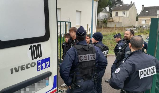 Un adolescent originaire de Coignières, qui s'était présenté le lendemain à la police, a depuis été mis en examen pour meurtre et écroué. (Photo, AFP)