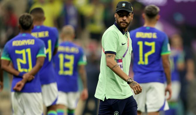 L'attaquant brésilien # 10 Neymar à la fin du match de football du groupe G de la Coupe du monde Qatar 2022 entre le Cameroun et le Brésil au stade Lusail, au nord de Doha, le 2 décembre 2022. (Photo, AFP)