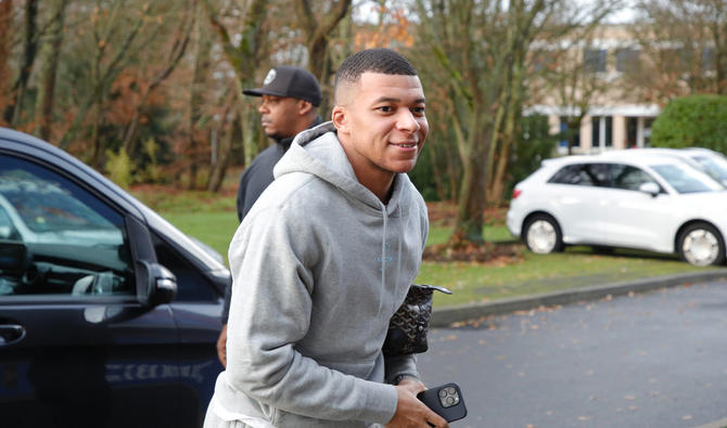 Kylian Mbappé a effectué à la surprise générale son retour à l'entraînement du PSG mercredi. (Photo, Twitter, @PSG_English) 