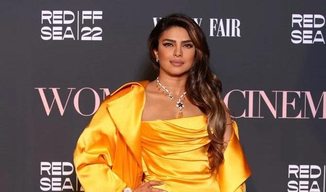 Priyanka Chopra Jonas, star d’Hollywood et de Bollywood, lors du dîner de gala Women in Cinema du Festival international du film de la mer Rouge à Djeddah. (Getty Images)