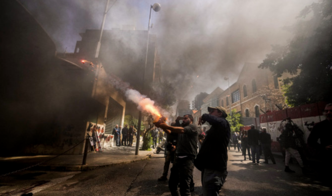  Les dirigeants libanais se mettent à l’heure de la destruction