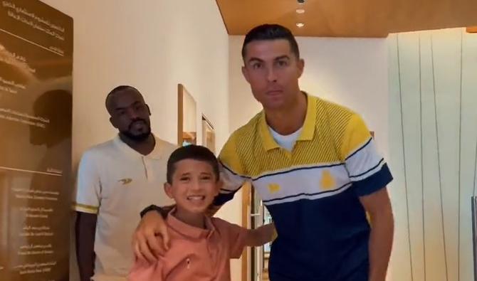 Un garçon qui a survécu au tremblement de terre en Syrie a réalisé son rêve  de rencontrer Ronaldo