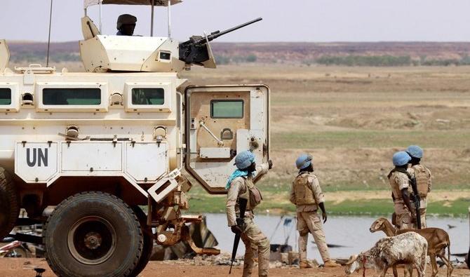 La junte au pouvoir au Mali a demandé aux procureurs d'enquêter sur la mission de maintien de la paix de l'ONU pour "espionnage" à la suite d'un rapport indiquant que des centaines de personnes ont été massacrées l'année dernière par les troupes maliennes et leurs alliés. (AFP/File) 