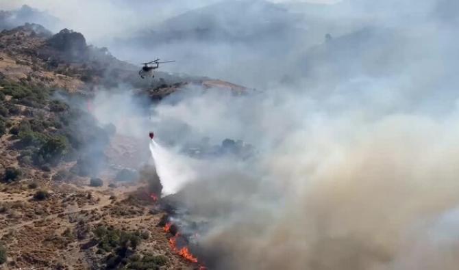 Turquie: Izmir toujours menacée par un incendie de forêt