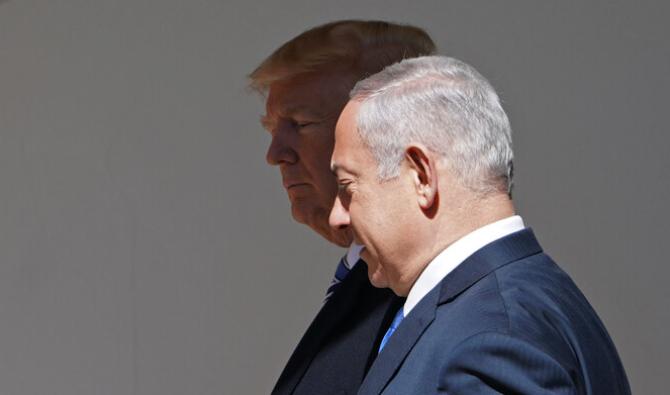 Netanyahou aime les cadeaux et il en a reçu un lors de sa visite à Washington